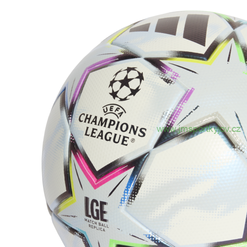 Fotbalový míč adidas UCL League Box
