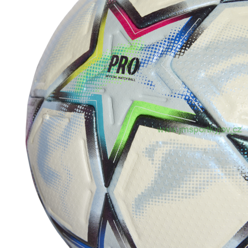 Fotbalový míč adidas UCL Pro